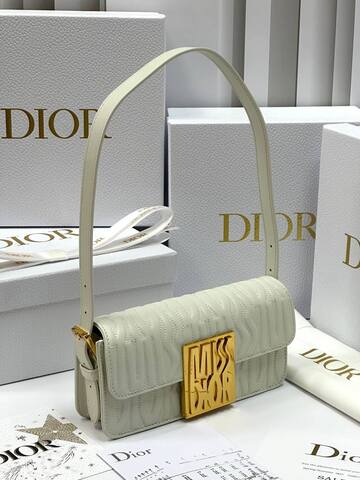 Сумка с клапаном Miss Dior белый