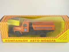 GAZ-3307 gritter Kompanion 1:43