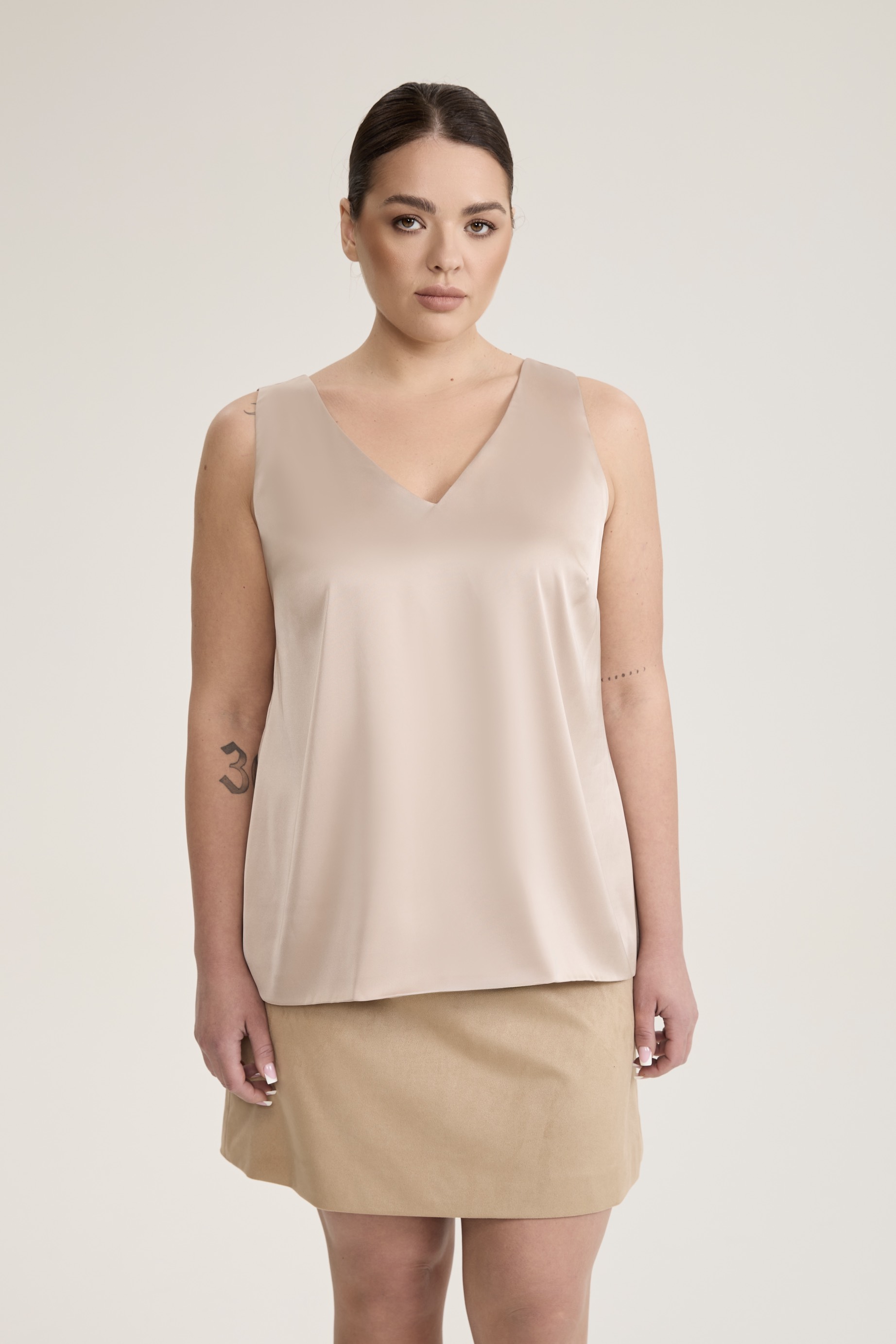 Топ двухслойный на широких бретелях, телесный