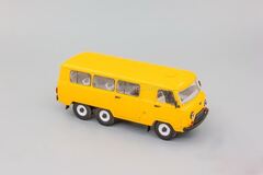 UAZ-452K 6x6 long base 3-axle bus Agat Mossar Tantal 1:43