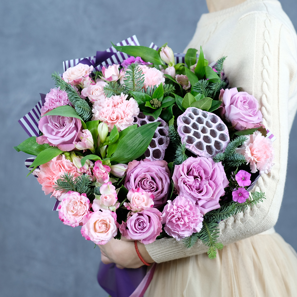 Цветы Букет с лотосом доставка Владивосток Цветочный король доставка
