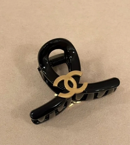 Z033 - Заколка-краб для волос CHANEL маленькая