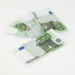 Пачка купюр (Шуточные деньги) 100 евро.