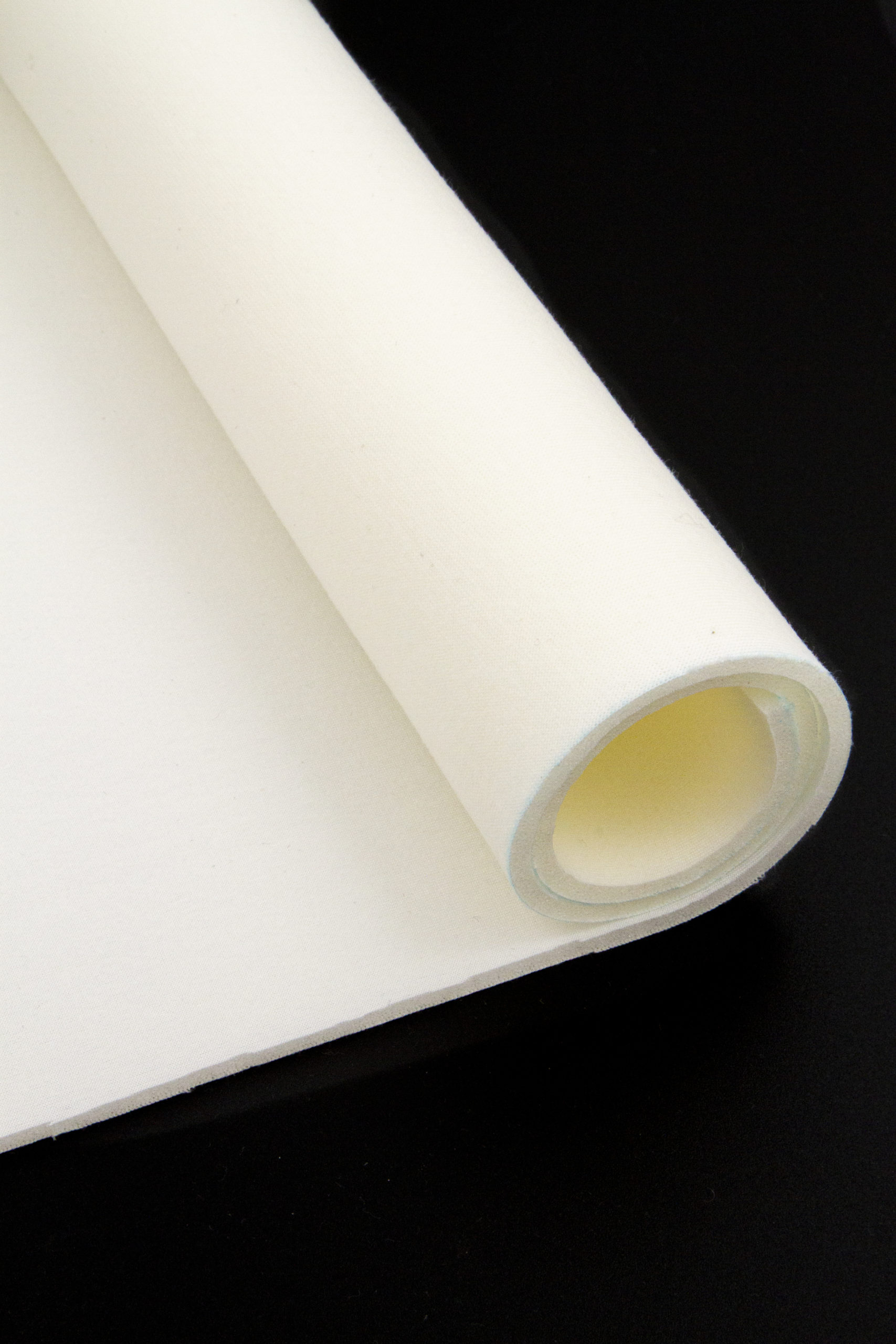 Поролон бельевой ламинированный шампань отрезами