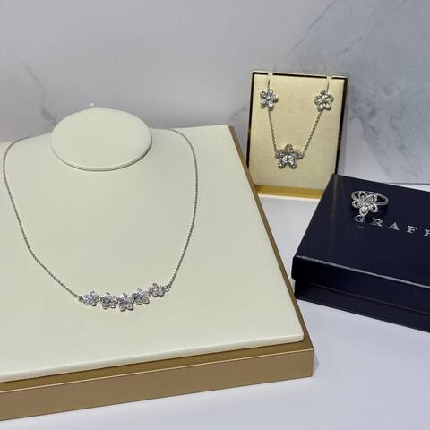 Подвеска GRAFF Wild Flower