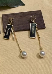Серьги длинные с подвескам CHANEL цвет шампань