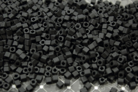 Бисер TOHO, CUBE, цвет черный матовый 0049F), размер 3мм,  5 грамм