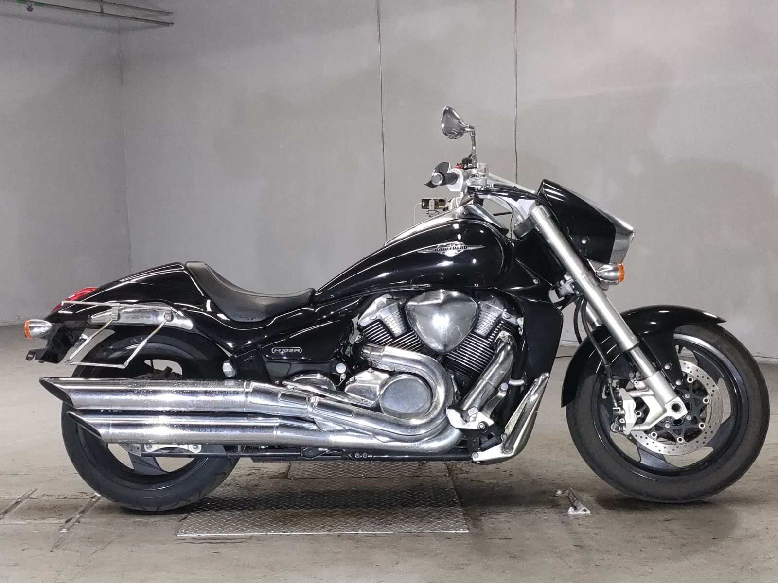 Suzuki boulevard m109r price new arrivals