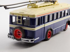 LK-1 first Soviet trolleybus blue-beige 1:43 Modimio Our Buses #24