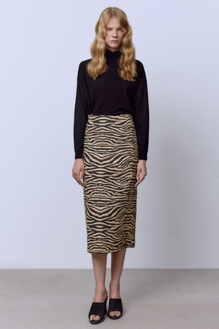 Юбка из легкого денима с анималистичным принтом