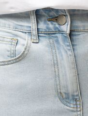 Укороченные джинсы из эластичного денима  D54.085 (115951)