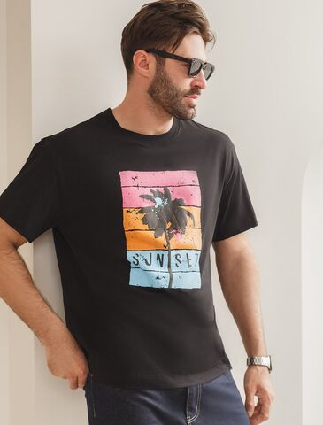 Свободная футболка  с авторским принтом  U49.048 (121427)