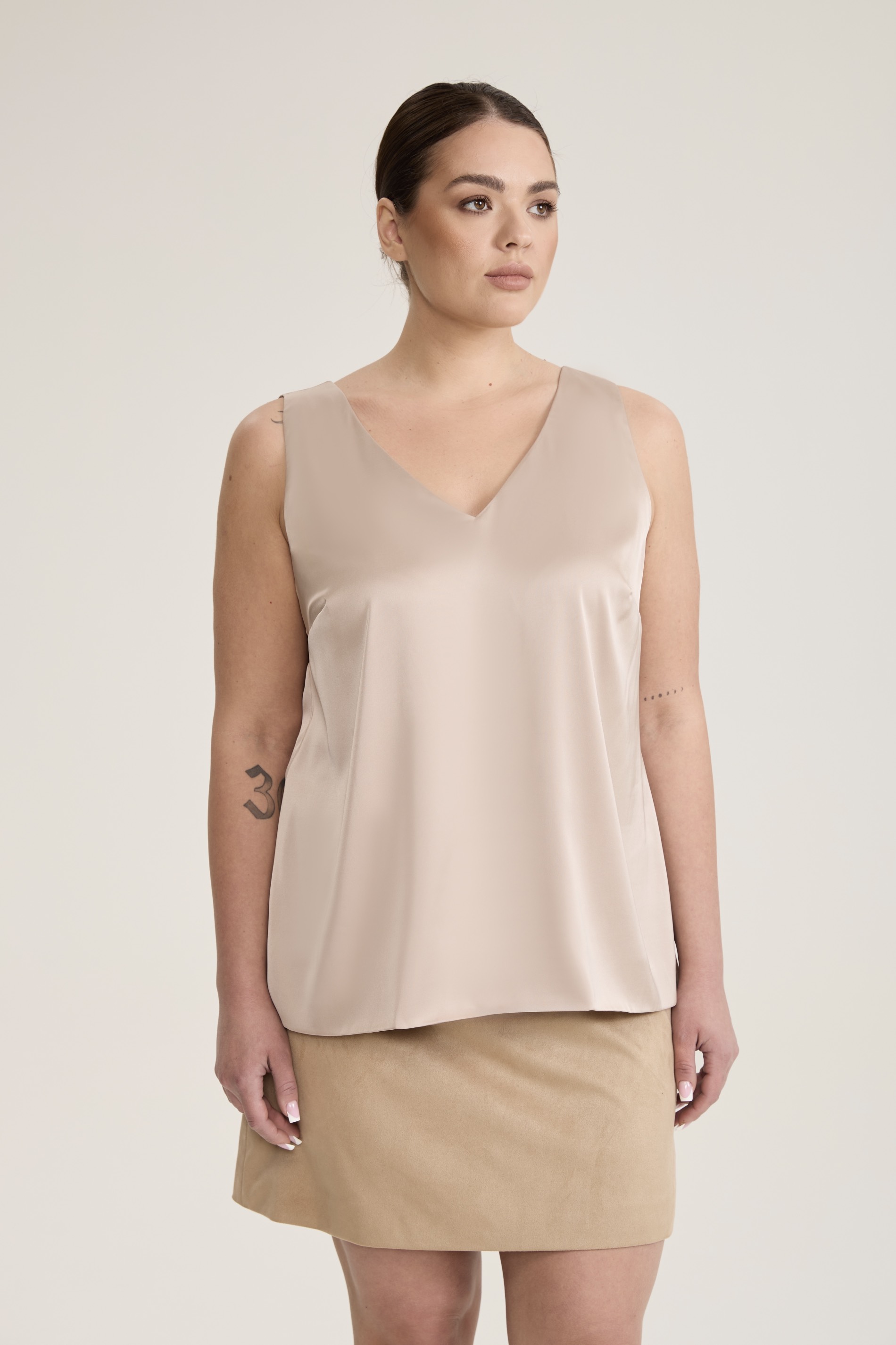 Топ двухслойный на широких бретелях, телесный