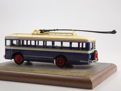 LK-1 first Soviet trolleybus blue-beige 1:43 Modimio Our Buses #24