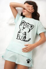 Пижамы и сорочки