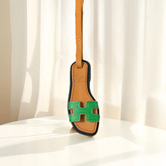 Подвес на сумку зеленый B-06