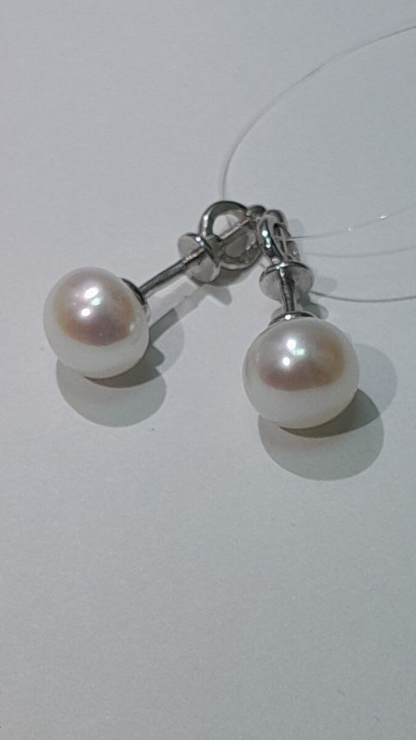 Жемчуг Б (пусеты из серебра)