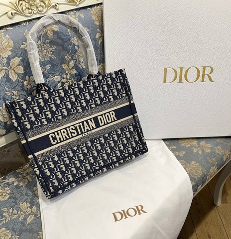 Сумка Dior Book Tote Dioriviera, модель маленького формата темно-синий