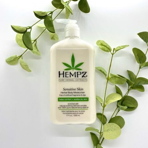 Растительное увлажняющее молочко для чувствительной кожи(HEMPZ),500ml и 66ml