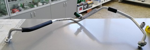 ТРУБКА КОНДИЦИОНЕРА ACCENT ВЫСОКОГО ДАВЛЕНИЯ ОТ КРЫЛА К РАДИАТОРУ С (H) ПОРТОМ, С ДАТЧИКОМ HYUNDAI