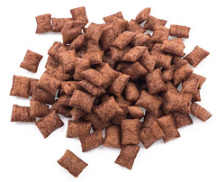 Titbit Хрустящие подушечки для кошек с паштетом из лосося 30г