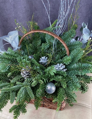 Новогодняя корзина с нобилисом