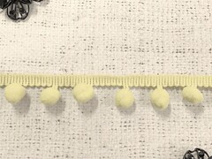 Тесьма/бахрома с помпонами, ш. 2,5 см, айвори