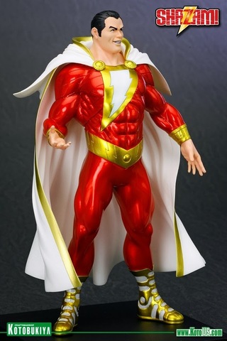 New 52 1/10 Shazam Scale ArtFX Statue