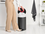 Мусорный бак newIcon с педалью 20 л, артикул 233500, производитель - Brabantia, фото 4