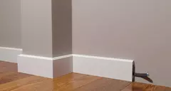 Плинтус DD723