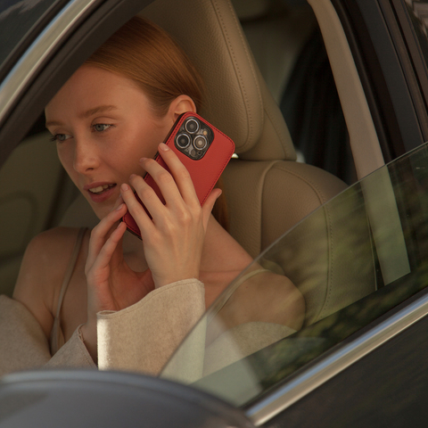 Чехол для iPhone 14 Pro из кожи сафьяно, красного цвета