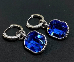 Серьги конго с прямоугольными подвесками из кристаллов