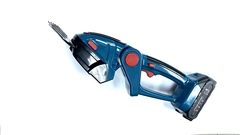 Кусторез аккумуляторный садовый STOHF, 2 насадки 21 В, 2 Li-Ion АКБ 1,5 Ач, кейс.