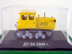 Tractor DT-54 1949 1:43 Hachette #2 test edition