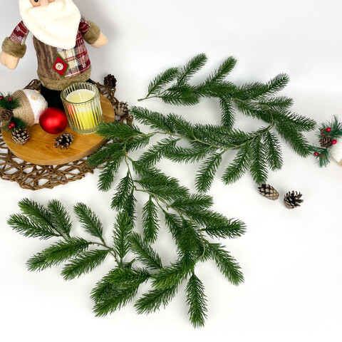 №2 Еловая лиана 1,5 м, + - 60 лапок, 1 шт.