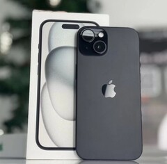 iPhone 15, 128 ГБ б/у
