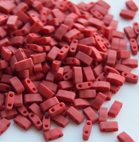 HTL-2040 Бисер Миюки халф тила/Miyuki Half Tila Matted Metallic Dark Maroon