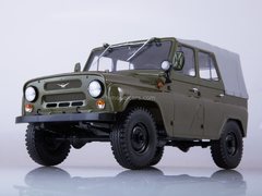 UAZ-469 (31512) khaki 1:18 Start Scale Models (SSM)