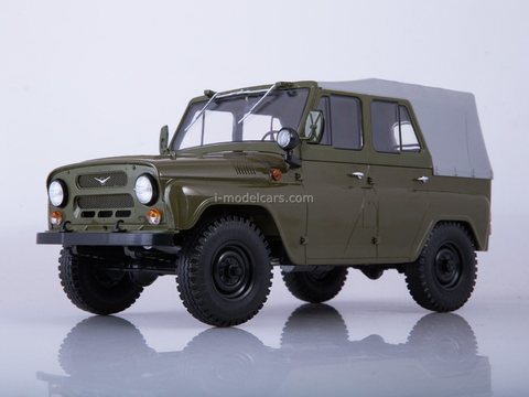 UAZ-469 (31512) khaki 1:18 Start Scale Models (SSM)