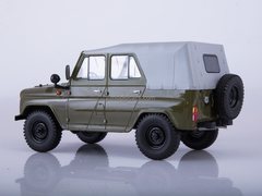 UAZ-469 (31512) khaki 1:18 Start Scale Models (SSM)