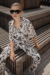 РУБАШКА УКОРОЧЕННАЯ С ПРИНТОМ РЫСЬ