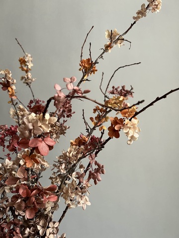 Композиция в вазе Сакура осенняя