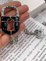 Брошь двойная Скиап. серебристая с черной эмалью 