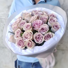 Букет из 25 сиреневых роз (кения 40 см)