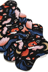 Ежедневные прокладки с авторским принтом | Лимитированная серия