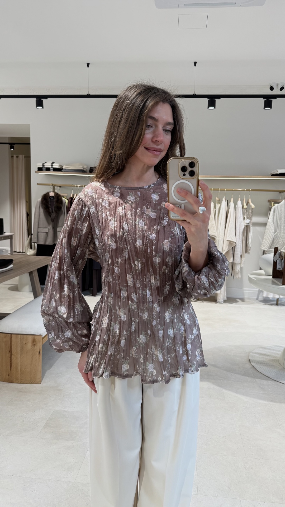 Блуза из жатой ткани в винтажный цветочек