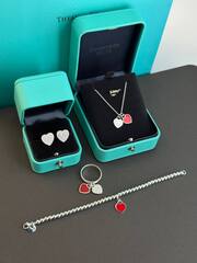 Браслет-дорожка (бусинки) Tiffany из неродированго серебра с подвеской сердце с красной эмалью, lux