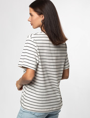 Футболка из премиального хлопка с эластаном  D49.983 (113059)