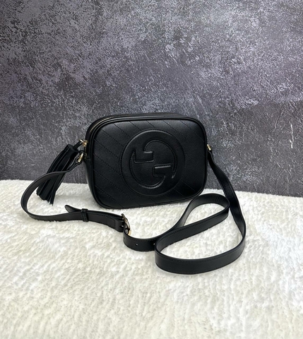 Сумка через плечо Gucci Blondie из кожи черный