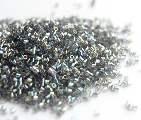 DBS-0107 Бисер цилиндрический Миюки делика 15/0 /Miyuki delica 15/0 Transparent Gray Iris